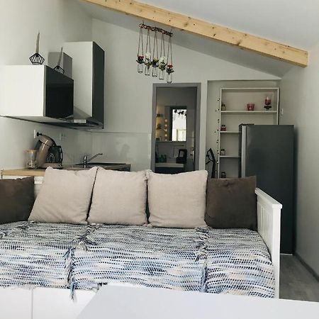 Studio Cosy Aux Facs! Bed & Breakfast Dijon Bagian luar foto