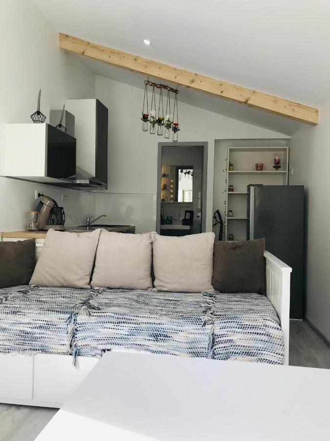 Studio Cosy Aux Facs! Bed & Breakfast Dijon Bagian luar foto